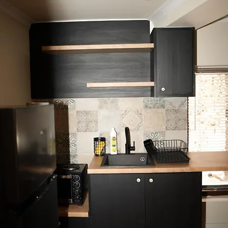 Aprosmeno House 5 *